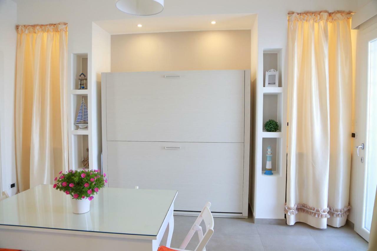 Casa Vacanze Coralloholiday Torre Lapillo Exterior photo