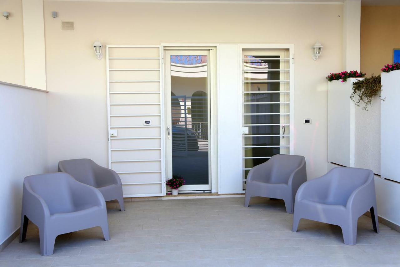 Casa Vacanze Coralloholiday Torre Lapillo Exterior photo